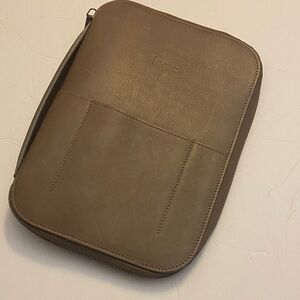 THIS IS GROUND MOD TABLET 4 CASE Zip Around Taupe Leather Designed in LA